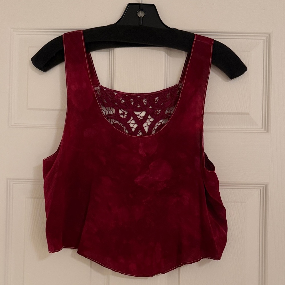 Elegant Red Sleeveless Top